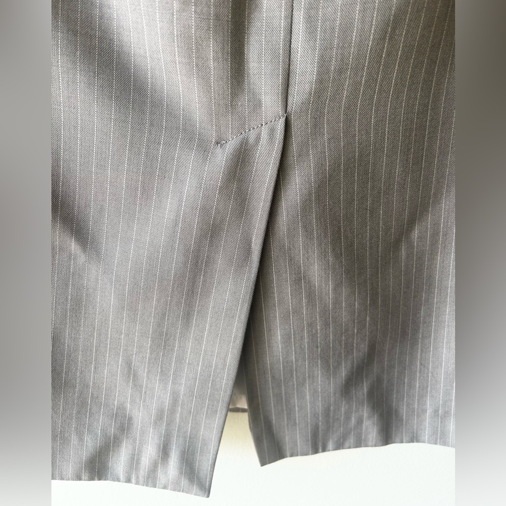 Banana Republic Gray Pinstripe Pencil Skirt - Picture 13 of 13